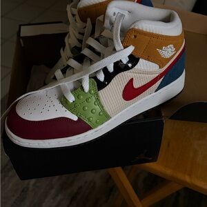 Jordan Air 1 Mid SE (GS) White and Gym Red